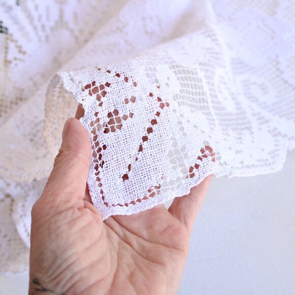 Vintage Table Runner, Small Ivory Lace Tablecloth Or Topper - Picture 8 of 10